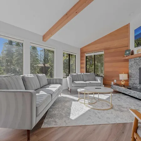 Modern 3Br Carnelian Bay Retreat Villa